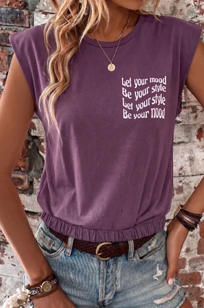 Lastik Detaylı Slogan Baskılı Kolsuz Tişört