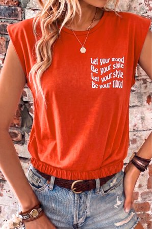 Lastik Detaylı Slogan Baskılı Kolsuz Tişört