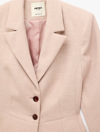 Geniş Yaka Cep Detaylı Düğmeli Blazer Ceket