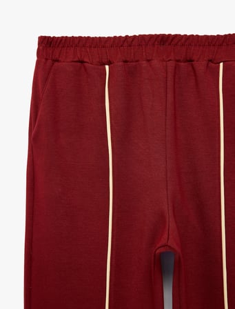 Biyeli Cep Detaylı Beli Lastikli Jogger Pantolon