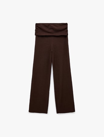 Bürümcük Kumaş Dokulu Belden Kat Detaylı Düz Bol Paça Pantolon