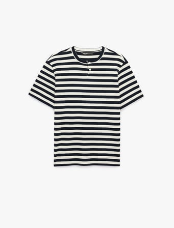 Regular Fit Kısa Kollu Düğmeli Henley Yaka Çizgili Tişört