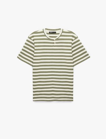 Regular Fit Kısa Kollu Düğmeli Henley Yaka Çizgili Tişört