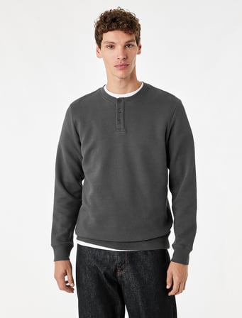 Uzun Kollu Pamuklu Waffle Dokulu Henley Yaka Sweatshirt