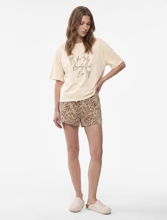 Leopar Desenli Pamuklu Kısa Kollu Şortlu Pijama Takımı