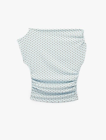 Bürümcük Kumaş Asimetrik Yaka Kısa Kollu Drapeli Slim Fit Puantiyeli Bluz