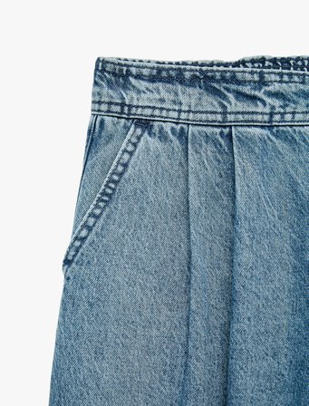 Pamuklu Bol Kalıp Pileli Düğme Detaylı Düşük Bel Denim Pantolon