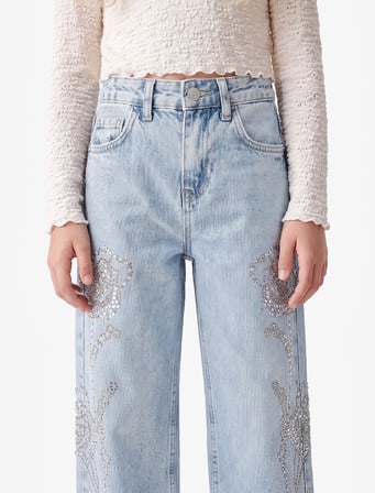 Yüksek Bel Cep Detaylı Çiçek Nakışlı Bol Paça Denim Pantolon