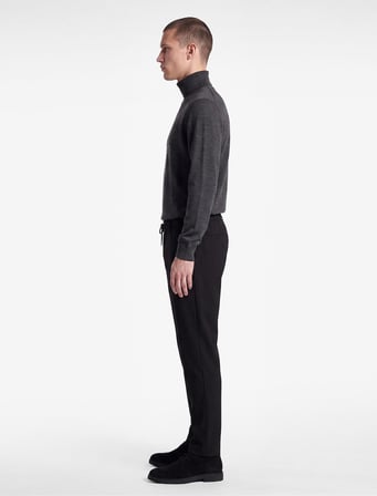 Viskon Karışımlı Cepli Beli Lastikli Düğmeli Slim Fit Pileli Kumaş Pantolon
