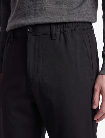 Viskon Karışımlı Cepli Beli Lastikli Düğmeli Slim Fit Pileli Kumaş Pantolon