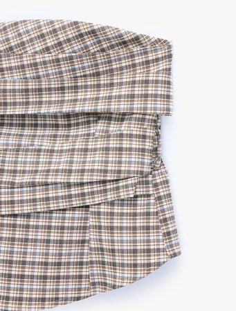 Arkası Gipeli Slim Fit Katmanlı Straplez Ekose Bluz