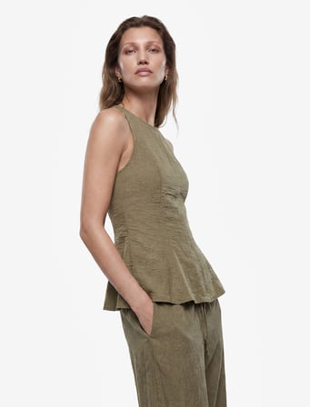 Keten Görünümlü Kolsuz Bisiklet Yaka Peplum Bluz