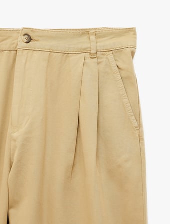 Pamuklu Cepli Rahat Kalıp Gabardin Pileli Barrel Pantolon