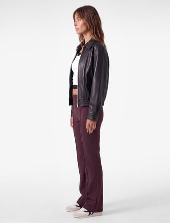Modal Karışımlı Nervürlü Slim Fit Pantolon