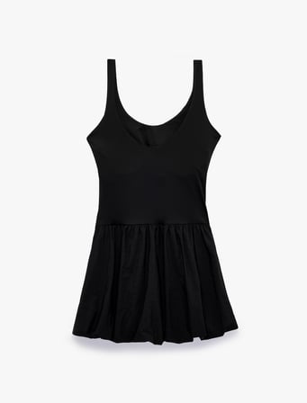 Slim Fit V Yaka Kolsuz Mini Şortlu Spor Tenis Elbisesi