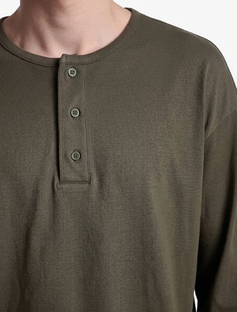 Pamuklu Uzun Kollu Oversize Düğmeli Henley Yaka Sweatshirt