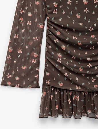 Büzgülü Slim Fit Uzun Kollu Bisiklet Yaka Tüllü Çiçekli Elbise