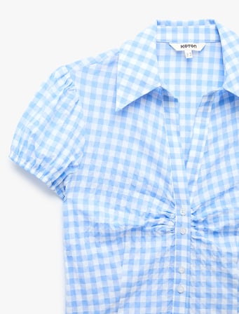 Slim Fit Pamuklu Büzgü Detaylı Kısa Balon Kollu Kaçık Yaka Pötikareli Gömlek