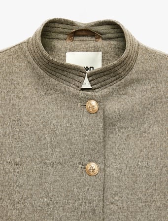 Arkası Pileli Dik Yaka Cepli Metal Düğmeli Blazer Ceket