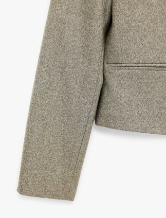 Arkası Pileli Dik Yaka Cepli Metal Düğmeli Blazer Ceket