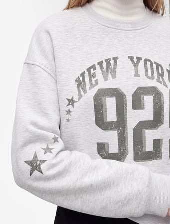 Rahat Kalıp Üç İplik Şardonlu Bisiklet Yaka Uzun Kollu Yıldız Baskılı Sweatshirt