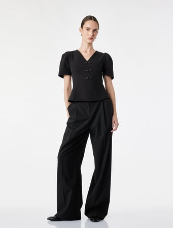 Slim Fit V Yaka Balon Kollu Süs Düğme Detaylı Peplum Bluz