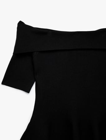 Viskon Omzu Açık Kısa Kollu Peplum Triko Kazak