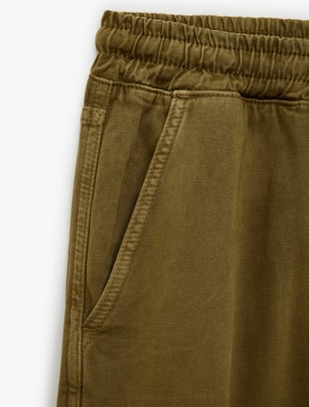 Rahat Kalıp Cepli Pamuklu Beli Bağcıklı Kargo Jean Pantolon