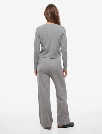 Düğmeli Bisiklet Yaka Uzun Kollu Rahat Kesim Triko Pijama Üstü