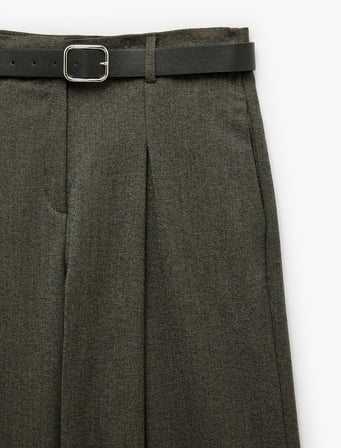 Yüksek Bel Kemerli Pileli Cepli Geniş Paça Pantolon