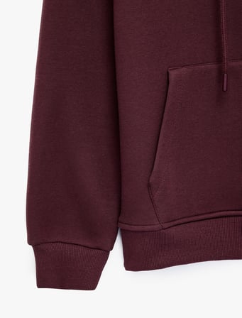 Mürdüm Rengi Kapüşonlu Sweatshirt Üç İplik Şardonlu Ayıcık Nakışlı Kanguru Cepli