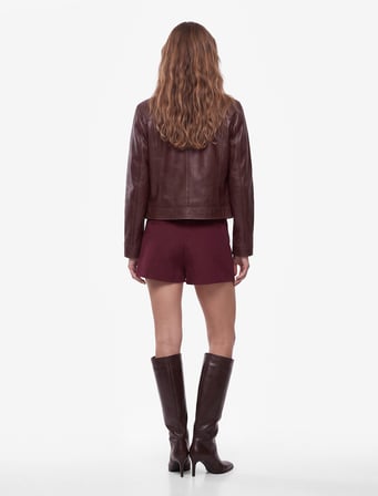 Slim Fit Cep Detaylı Asimetrik Katlı A Kesim Mini Şort Etek