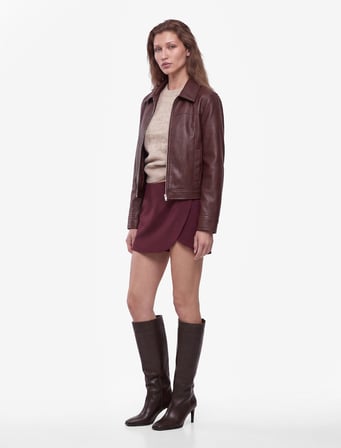 Slim Fit Cep Detaylı Asimetrik Katlı A Kesim Mini Şort Etek