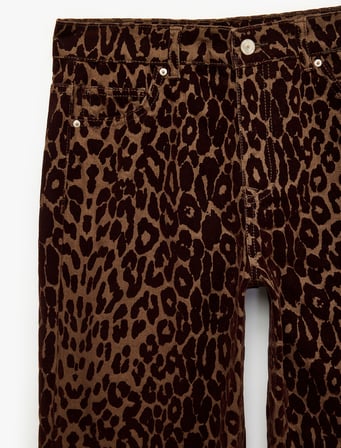 Pamuklu Cepli Düğmeli Düz Paça Normal Bel Leopar Pantolon - Straight Jeans