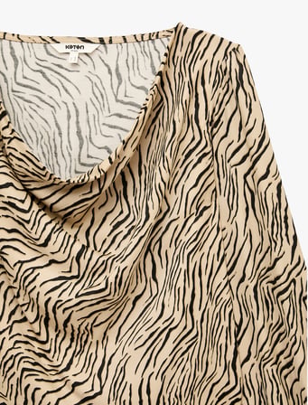 Viskon Kumaş Zebra Desenli Uzun Kollu Degaje Yaka Saten Bluz