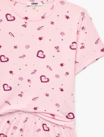 Kalp Desenli Rahat Kalıp Kısa Kollu Bisiklet Yaka Şortlu Pijama Takımı