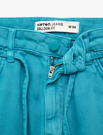Kemerli Cepli Normal Bel Rahat Kalıp Balon Fit Barrel Pantolon - Barrel Jeans