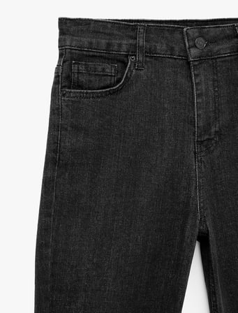 Pamuklu Dar Kesim Düğmeli Cepli İspanyol Paça Denim Pantolon - Flare Jeans
