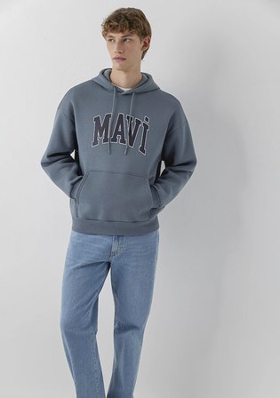 Mavi Logo Baskılı Kapüşonlu Gri Sweatshirt 067149-80889
