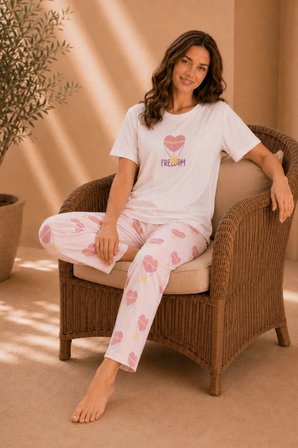 Luna Kısa Kol Kadın Pijama Takımı – Yumuşak Dokulu, Nefes Alabilir, Rahat Ev Giyim Seti