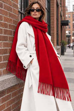Soft Feel Kadın Atkı Şal – Yumuşak Dokulu Geniş Oversize Püsküllü Omuz Şalı