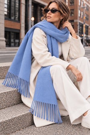 Soft Feel Kadın Atkı Şal – Yumuşak Dokulu Geniş Oversize Püsküllü Omuz Şalı