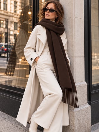 Soft Feel Kadın Atkı Şal – Yumuşak Dokulu Geniş Oversize Püsküllü Omuz Şalı