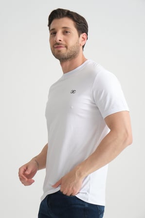 Beyaz  Erkek T-shirt Nefes Alabilen Esnek Pamuklu Kumaş Regular Kalıp Minimal Logolu