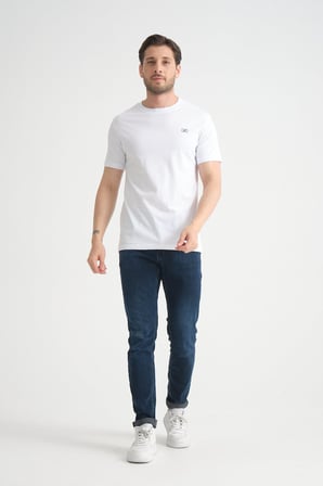 Beyaz  Erkek T-shirt Nefes Alabilen Esnek Pamuklu Kumaş Regular Kalıp Minimal Logolu