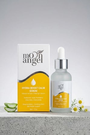 Hydra Boost Calm Serum 30 ml Hassas ve Kuru Ciltler İçin Yoğun Nemlendirici & Yatıştırıcı Yüz Serumu (Hyaluronik Asit + Panthenol)