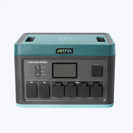 ANTFEA H2400 Pro Taşınabilir Güç Kaynağı + BH2400 Backup Yedek Batarya + 2 adet 400W Taşınabilir Güneş Paneli + H2400 Taşıma Römorku + Güneş Paneli Paralelleme Kablosu [ 2.4 kW / 4.9 kWh / 800 W ]
