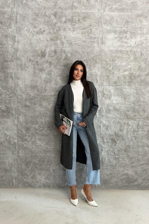 Düşük Omuz Kuşaklı Dökümlü  Uzun Triko Hırka