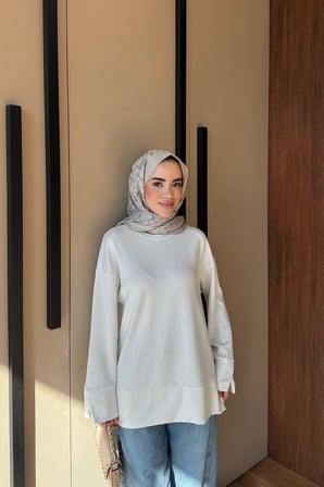 Düşük Omuzlu Geniş Kol Detaylı Tunik