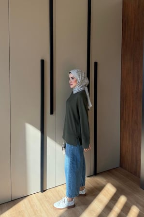 Düşük Omuzlu Geniş Kol Detaylı Tunik